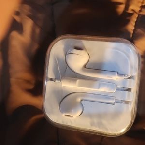 earphone